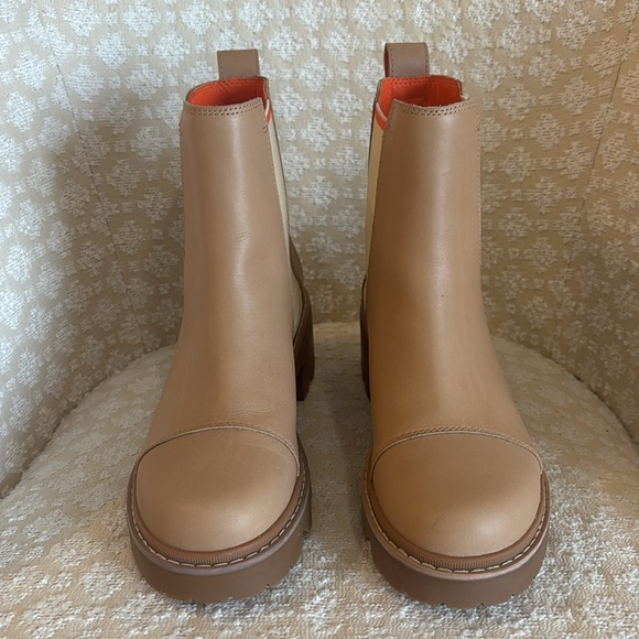 Sorel Joan Now Chelsea boots - Picture 3 of 8